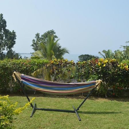 Villa Les 3 Oisillons Kribi Bagian luar foto