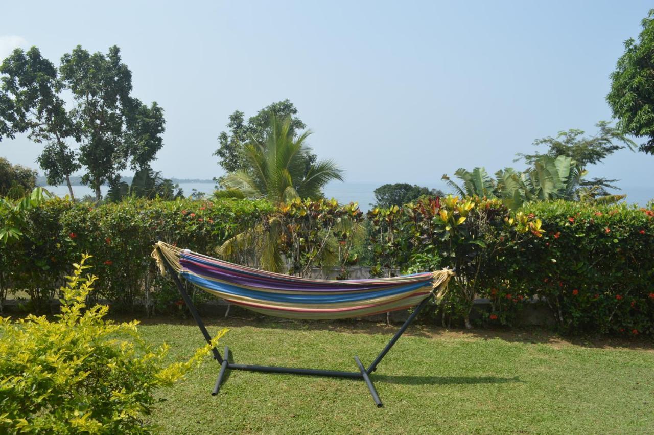Villa Les 3 Oisillons Kribi Bagian luar foto