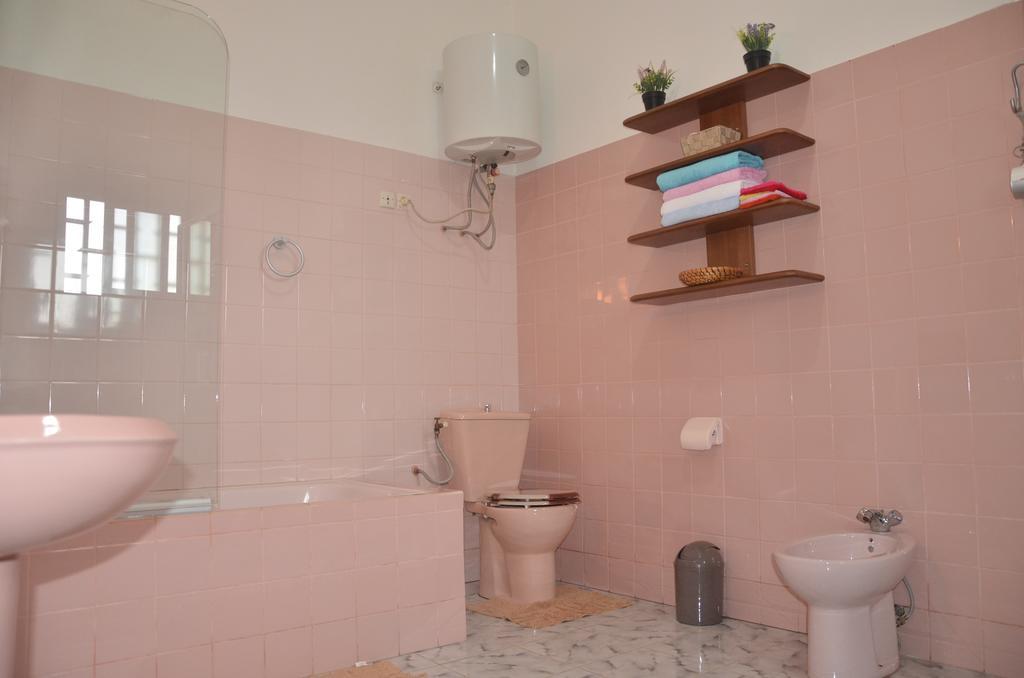 Villa Les 3 Oisillons Kribi Bagian luar foto