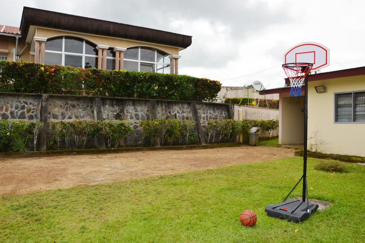Villa Les 3 Oisillons Kribi Bagian luar foto