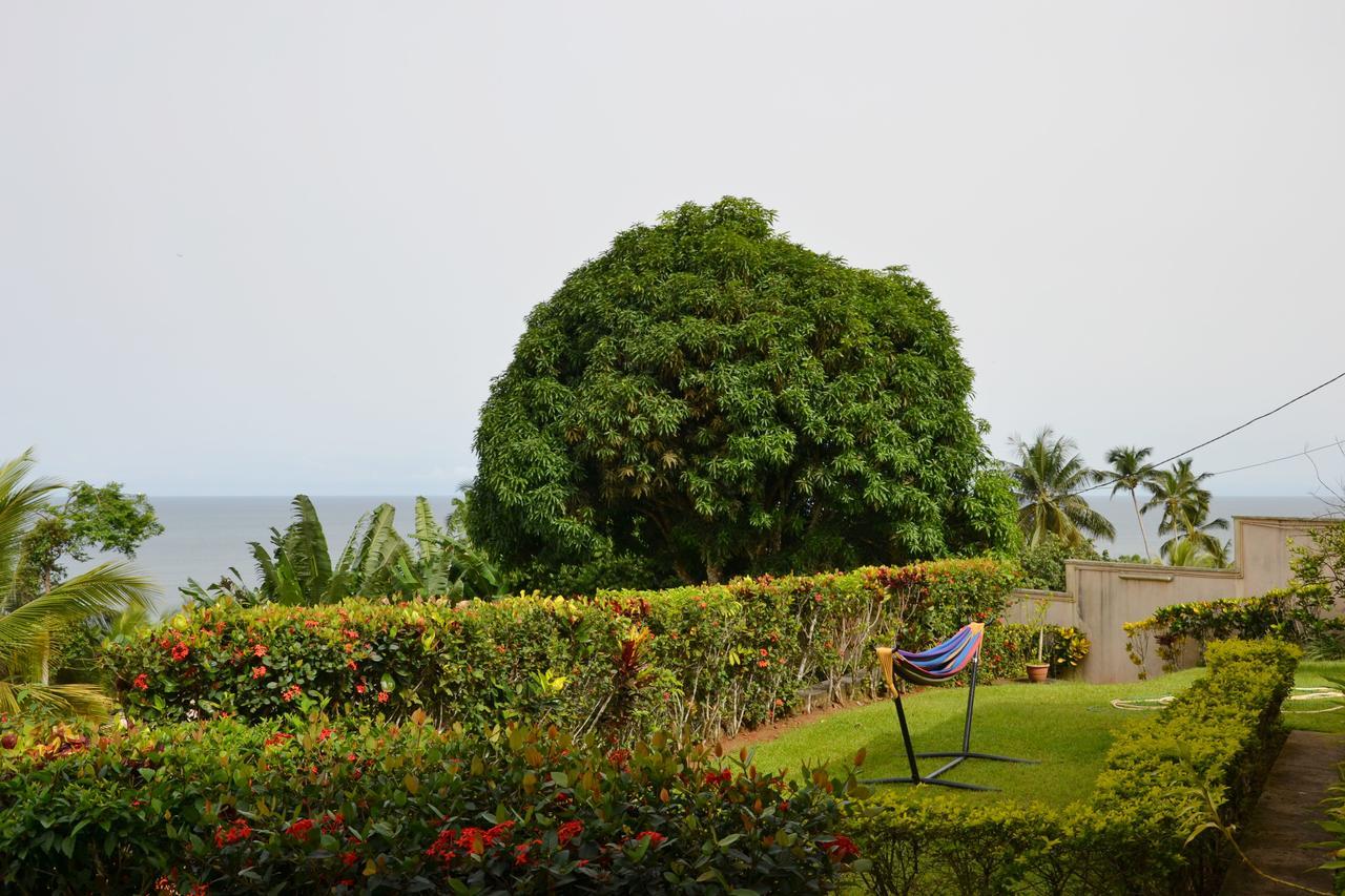 Villa Les 3 Oisillons Kribi Bagian luar foto